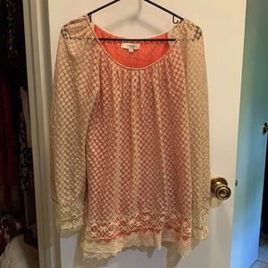 Umgee Top Size Medium